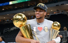  NBA現役巨星，立雕像者僅五人，杜蘭特、哈登未入選