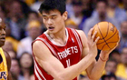  8年NBA姚明總薪資，球迷：退役球衣之因