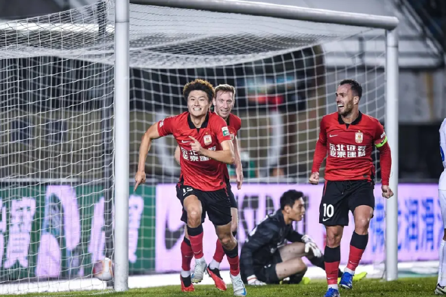  中超：田玉達(dá)絕殺，亞泰勝南通，羅歆染紅