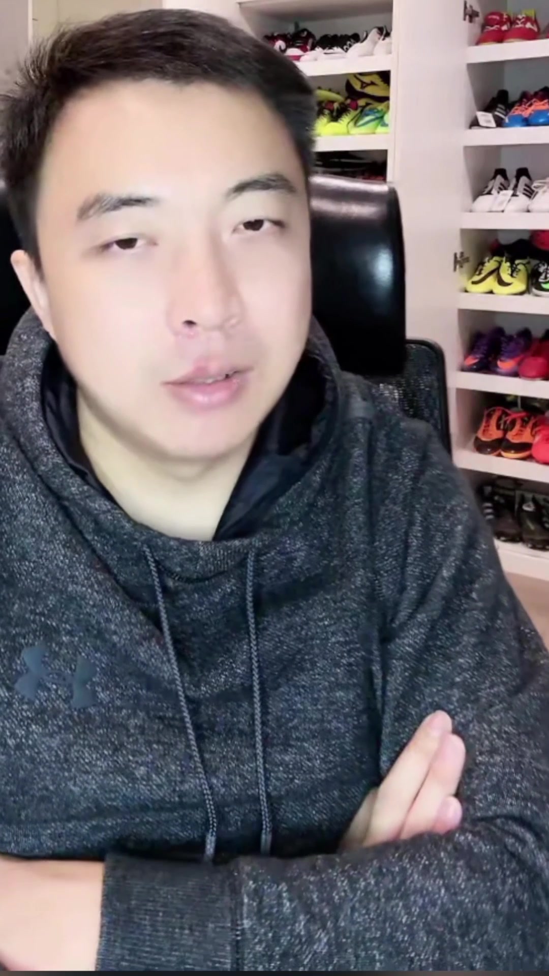  媒體人袁甲指出國足問題：還需歸化！陣中缺少能控球的！