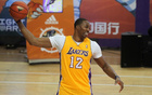  前中鋒欲重返NBA，助亞歷山大奪冠！不退役，勇攀巔峰。