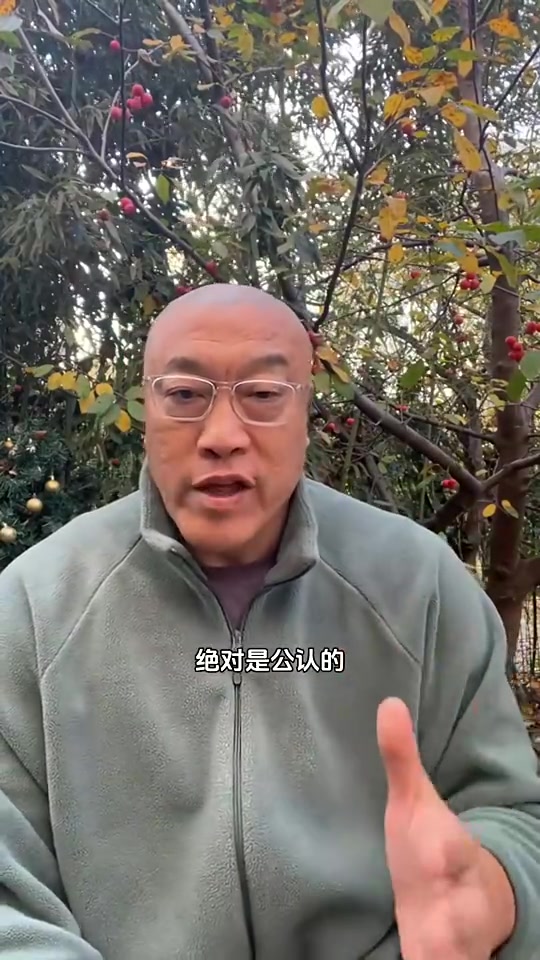  馬?。核D姆現(xiàn)在是公認的超級巨星，再這么打下去歷史地位超小卡