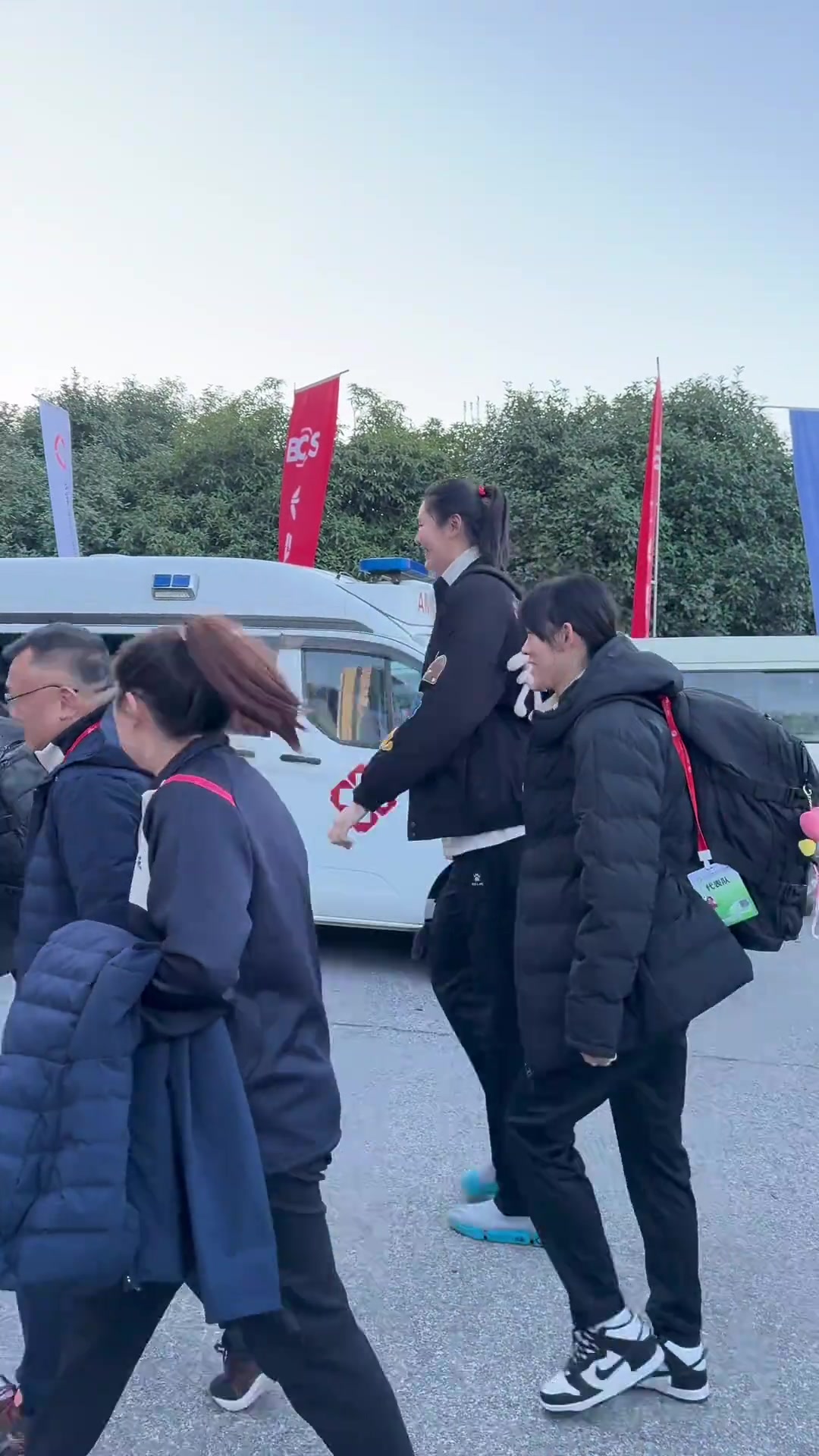  張子宇在普通人里就是姚明一樣的存在，但看臉就是個小孩子啊