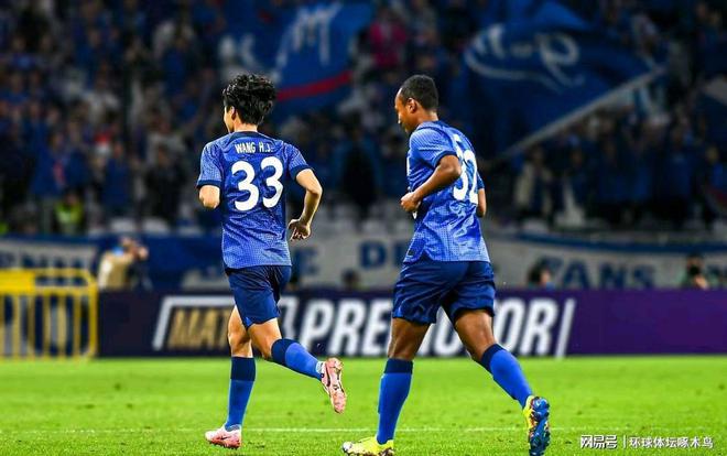  申花負光州FC，仍存晉級機會，年輕球員亮眼。