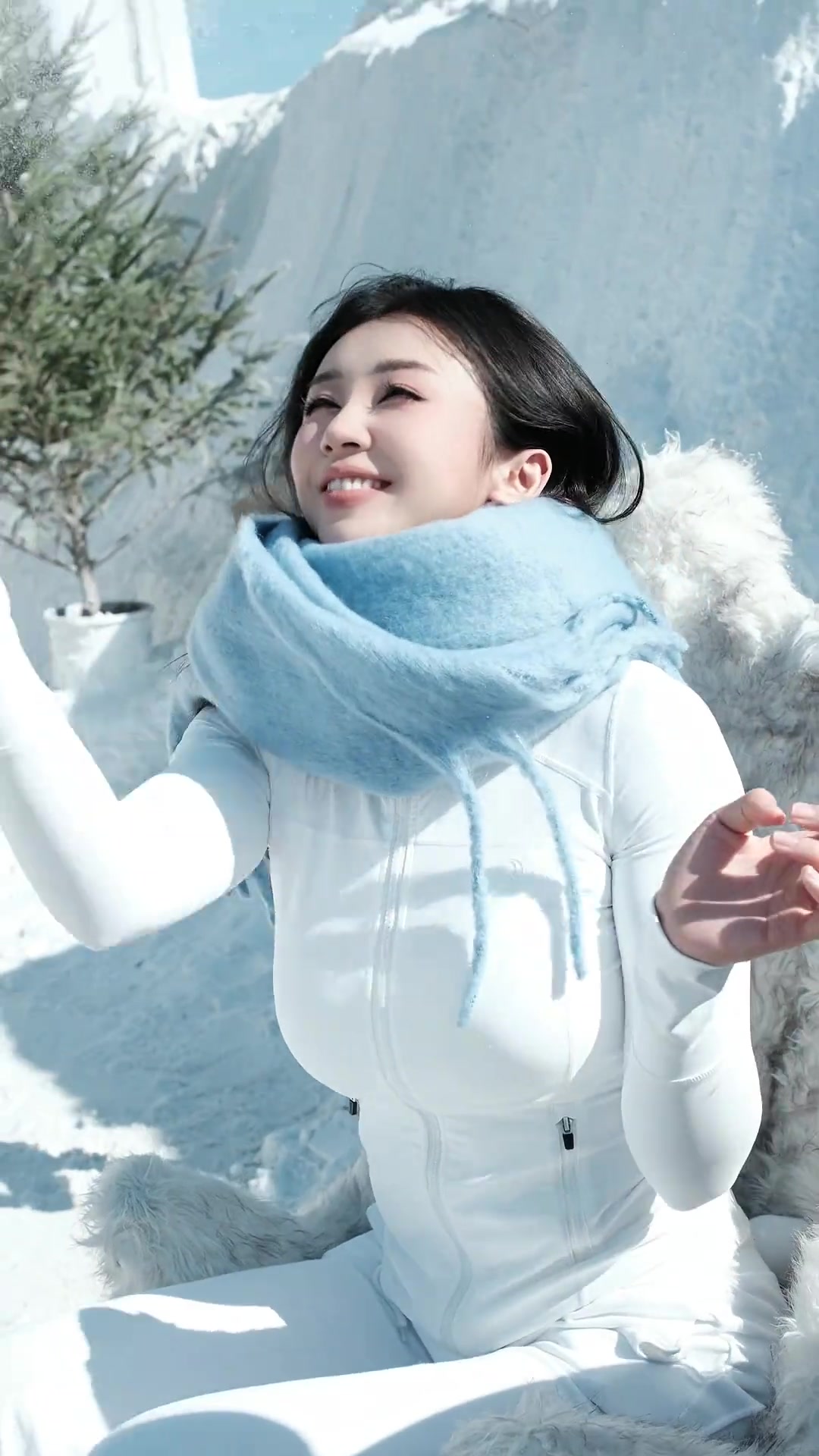  張曼源雪景寫真，好身材怎么穿都掩蓋不了！