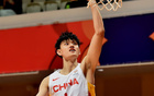  超雙塔，周琦曾凡博新移動(dòng)長(zhǎng)城，缺一男籃難復(fù)興！