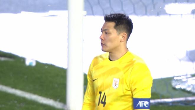  泰山隊(duì)0-4慘敗老對(duì)手，王大雷難救主，落后海港7分居第三。