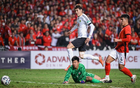  廣東隊(duì)3-2勝香港，奪省港杯，國(guó)腳紅星傳射染紅。